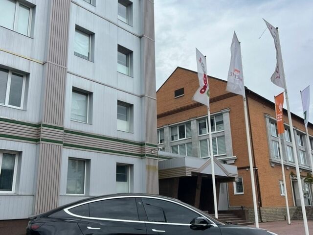Черный Тесла Модель 3, объемом двигателя 0 л и пробегом 111 тыс. км за 16000 $, фото 2 на Automoto.ua