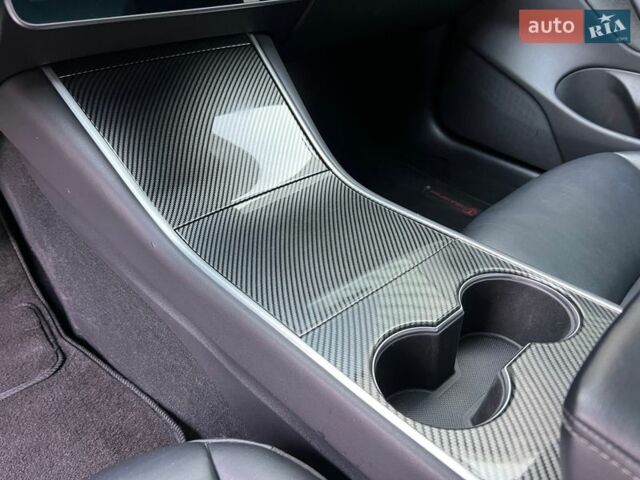 Черный Тесла Модель 3, объемом двигателя 0 л и пробегом 87 тыс. км за 23000 $, фото 15 на Automoto.ua