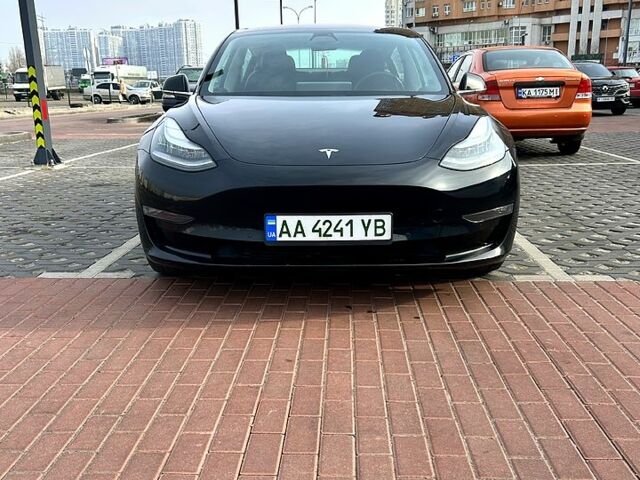 Черный Тесла Модель 3, объемом двигателя 0.3 л и пробегом 180 тыс. км за 15500 $, фото 6 на Automoto.ua