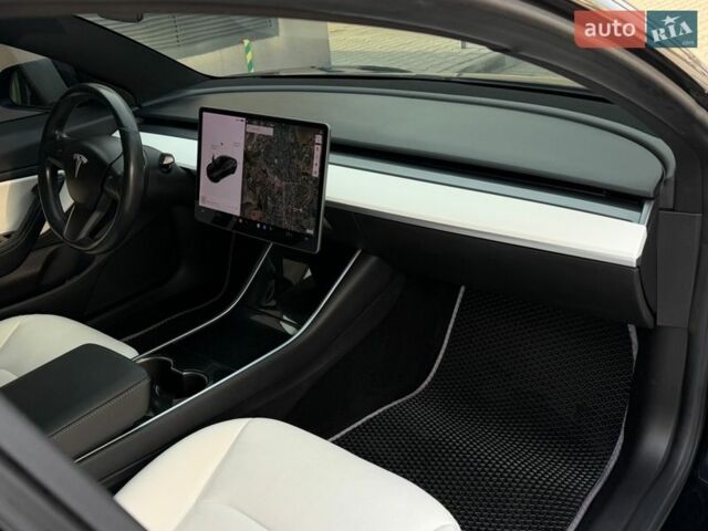 Черный Тесла Модель 3, объемом двигателя 0 л и пробегом 216 тыс. км за 14999 $, фото 27 на Automoto.ua