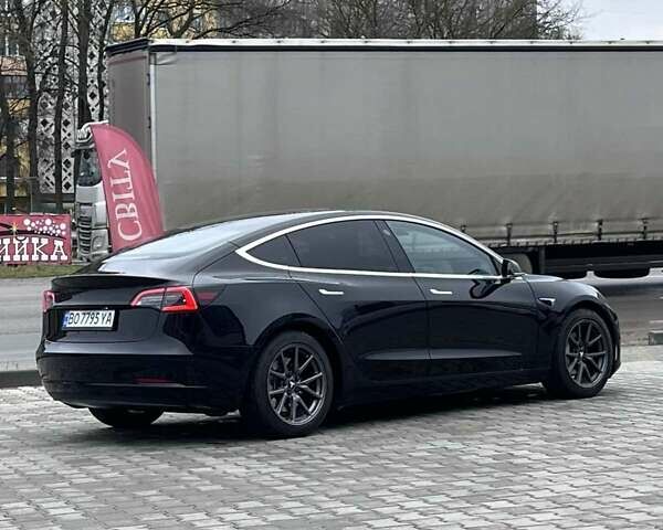 Чорний Тесла Модель 3, об'ємом двигуна 0 л та пробігом 58 тис. км за 15900 $, фото 2 на Automoto.ua