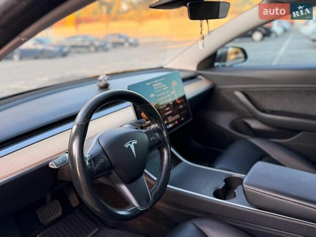 Черный Тесла Модель 3, объемом двигателя 0 л и пробегом 188 тыс. км за 14900 $, фото 11 на Automoto.ua