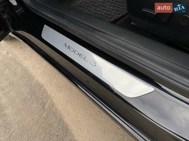 Черный Тесла Модель 3, объемом двигателя 0 л и пробегом 160 тыс. км за 16500 $, фото 49 на Automoto.ua