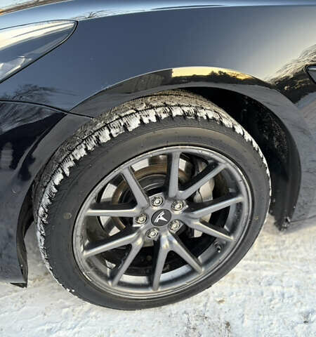 Чорний Тесла Модель 3, об'ємом двигуна 0 л та пробігом 80 тис. км за 19500 $, фото 15 на Automoto.ua