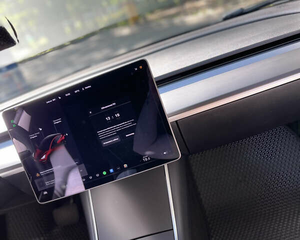Черный Тесла Модель 3, объемом двигателя 0 л и пробегом 107 тыс. км за 26000 $, фото 67 на Automoto.ua