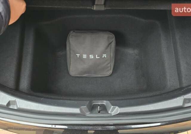 Чорний Тесла Модель 3, об'ємом двигуна 0 л та пробігом 103 тис. км за 19000 $, фото 9 на Automoto.ua