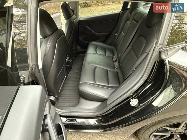 Черный Тесла Модель 3, объемом двигателя 0 л и пробегом 102 тыс. км за 18900 $, фото 58 на Automoto.ua