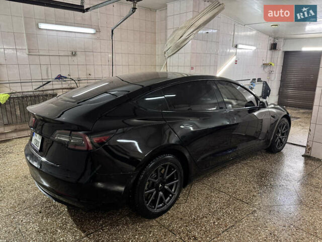 Черный Тесла Модель 3, объемом двигателя 0 л и пробегом 115 тыс. км за 16999 $, фото 4 на Automoto.ua