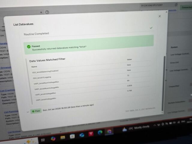 Чорний Тесла Модель 3, об'ємом двигуна 0 л та пробігом 140 тис. км за 14700 $, фото 16 на Automoto.ua