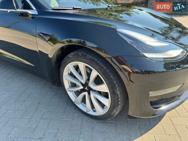 Черный Тесла Модель 3, объемом двигателя 0 л и пробегом 125 тыс. км за 15650 $, фото 50 на Automoto.ua
