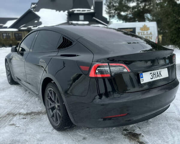 Черный Тесла Модель 3, объемом двигателя 0 л и пробегом 64 тыс. км за 17000 $, фото 4 на Automoto.ua