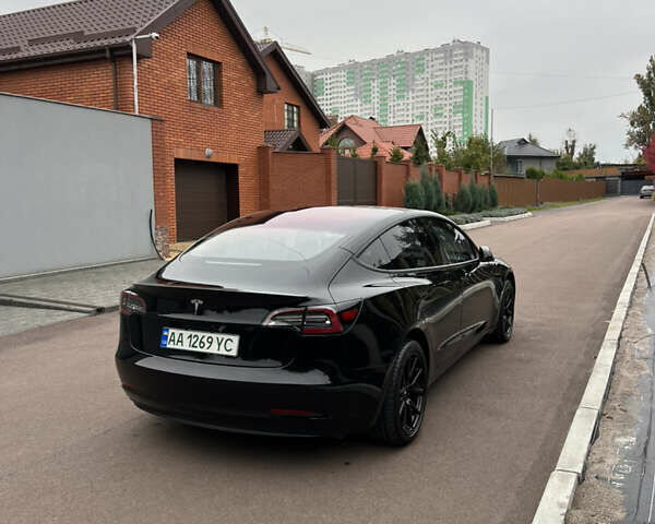 Чорний Тесла Модель 3, об'ємом двигуна 0 л та пробігом 75 тис. км за 18000 $, фото 6 на Automoto.ua