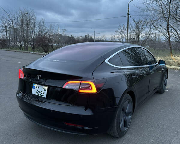 Чорний Тесла Модель 3, об'ємом двигуна 0 л та пробігом 100 тис. км за 15500 $, фото 2 на Automoto.ua