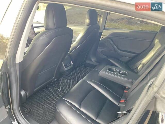 Черный Тесла Модель 3, объемом двигателя 0 л и пробегом 160 тыс. км за 16500 $, фото 58 на Automoto.ua