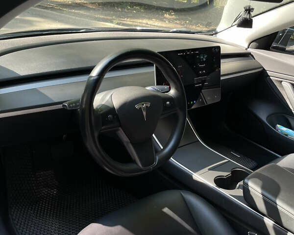 Черный Тесла Модель 3, объемом двигателя 0 л и пробегом 107 тыс. км за 26000 $, фото 40 на Automoto.ua