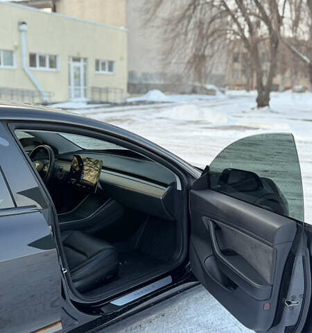 Чорний Тесла Модель 3, об'ємом двигуна 0 л та пробігом 80 тис. км за 19500 $, фото 24 на Automoto.ua