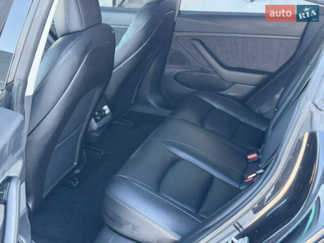 Чорний Тесла Модель 3, об'ємом двигуна 0 л та пробігом 119 тис. км за 17300 $, фото 13 на Automoto.ua