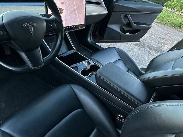 Черный Тесла Модель 3, объемом двигателя 0 л и пробегом 103 тыс. км за 16000 $, фото 26 на Automoto.ua