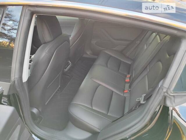 Чорний Тесла Модель 3, об'ємом двигуна 0 л та пробігом 86 тис. км за 15800 $, фото 7 на Automoto.ua