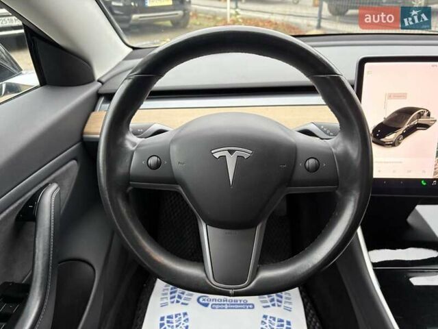 Черный Тесла Модель 3, объемом двигателя 0 л и пробегом 83 тыс. км за 20000 $, фото 12 на Automoto.ua
