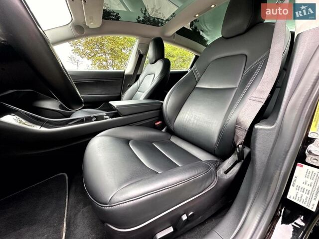Черный Тесла Модель 3, объемом двигателя 0 л и пробегом 137 тыс. км за 14990 $, фото 32 на Automoto.ua