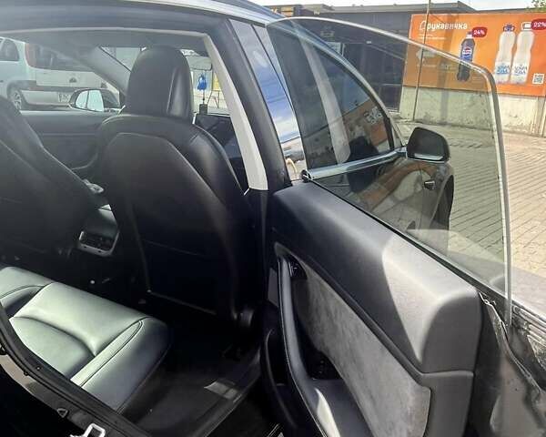 Черный Тесла Модель 3, объемом двигателя 0 л и пробегом 115 тыс. км за 17100 $, фото 21 на Automoto.ua