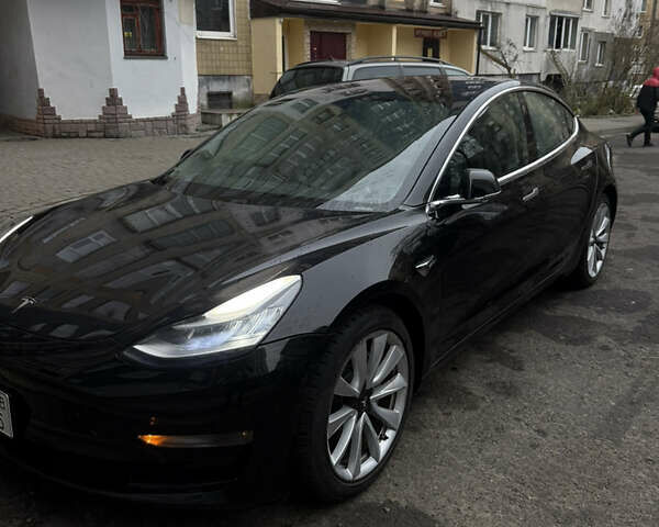 Черный Тесла Модель 3, объемом двигателя 0 л и пробегом 108 тыс. км за 16700 $, фото 3 на Automoto.ua