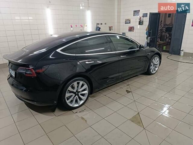 Тесла Модель 3 2018 у Умани на Automoto.ua Чорний Тесла Модель 3, об'ємом двигуна 0 л та пробігом 201 тис. км за 19000 $, фото 70 на Automoto.ua