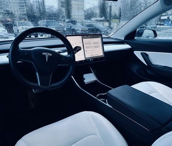 Черный Тесла Модель 3, объемом двигателя 0 л и пробегом 122 тыс. км за 18900 $, фото 11 на Automoto.ua