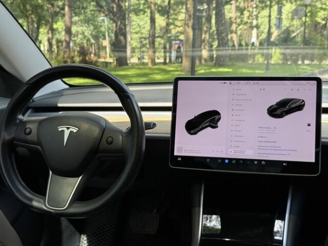 Чорний Тесла Модель 3, об'ємом двигуна 0 л та пробігом 65 тис. км за 16500 $, фото 4 на Automoto.ua