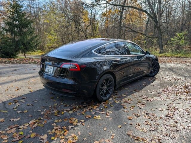 Черный Тесла Модель 3, объемом двигателя 0 л и пробегом 130 тыс. км за 17500 $, фото 4 на Automoto.ua