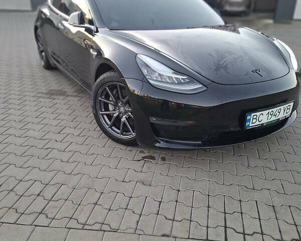 Чорний Тесла Модель 3, об'ємом двигуна 0 л та пробігом 122 тис. км за 17200 $, фото 2 на Automoto.ua