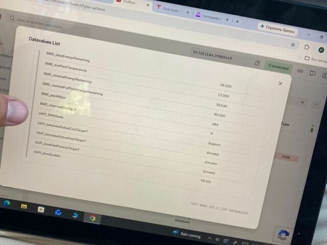 Черный Тесла Модель 3, объемом двигателя 0 л и пробегом 193 тыс. км за 16500 $, фото 41 на Automoto.ua