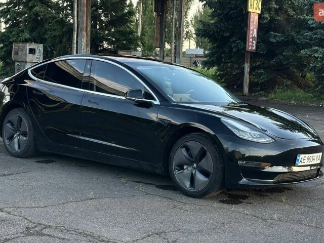 Черный Тесла Модель 3, объемом двигателя 0 л и пробегом 103 тыс. км за 16000 $, фото 1 на Automoto.ua