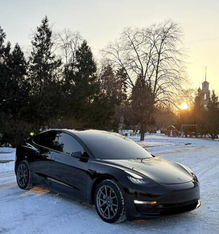 Чорний Тесла Модель 3, об'ємом двигуна 0 л та пробігом 80 тис. км за 19500 $, фото 5 на Automoto.ua