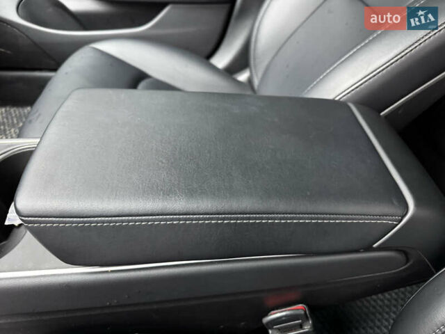 Черный Тесла Модель 3, объемом двигателя 0 л и пробегом 100 тыс. км за 19500 $, фото 3 на Automoto.ua