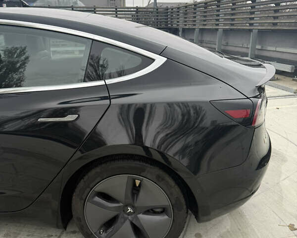 Черный Тесла Модель 3, объемом двигателя 0 л и пробегом 130 тыс. км за 15100 $, фото 14 на Automoto.ua