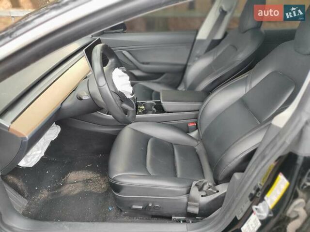 Черный Тесла Модель 3, объемом двигателя 0 л и пробегом 140 тыс. км за 10700 $, фото 7 на Automoto.ua