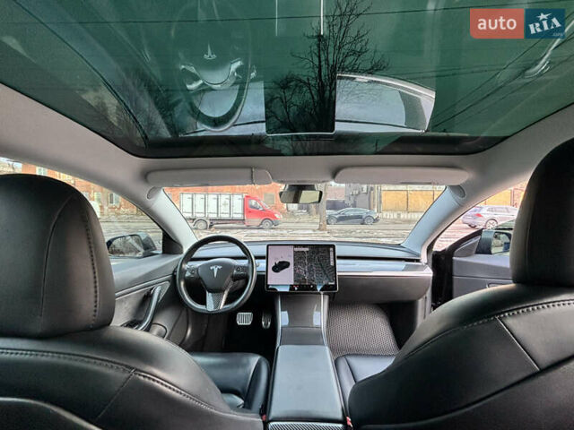 Чорний Тесла Модель 3, об'ємом двигуна 0 л та пробігом 107 тис. км за 17900 $, фото 11 на Automoto.ua