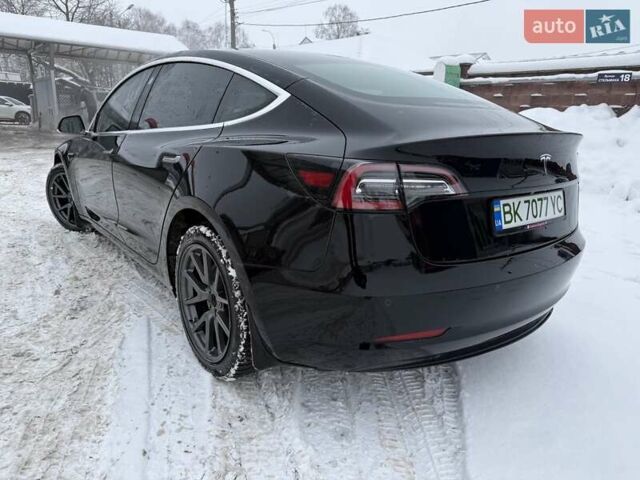 Чорний Тесла Модель 3, об'ємом двигуна 0 л та пробігом 211 тис. км за 14500 $, фото 2 на Automoto.ua
