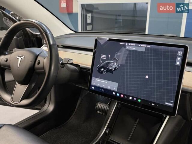Чорний Тесла Модель 3, об'ємом двигуна 0 л та пробігом 140 тис. км за 14800 $, фото 3 на Automoto.ua