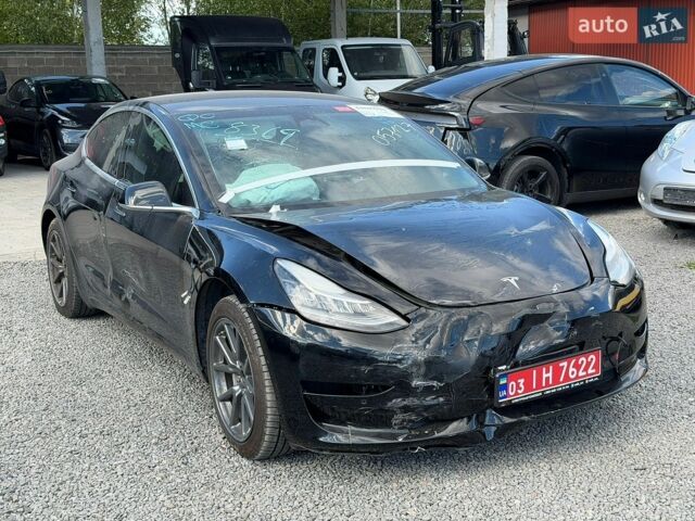 Чорний Тесла Модель 3, об'ємом двигуна 0 л та пробігом 250 тис. км за 9950 $, фото 1 на Automoto.ua