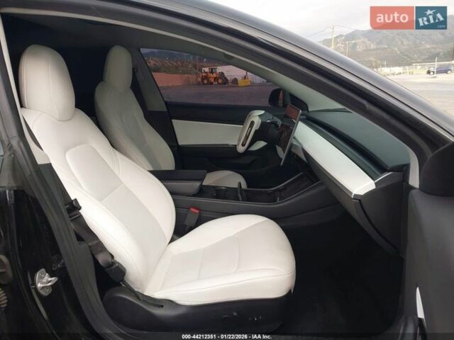 Чорний Тесла Модель 3, об'ємом двигуна 0 л та пробігом 375 тис. км за 12300 $, фото 6 на Automoto.ua