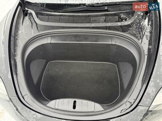 Чорний Тесла Модель 3, об'ємом двигуна 0 л та пробігом 211 тис. км за 14500 $, фото 4 на Automoto.ua