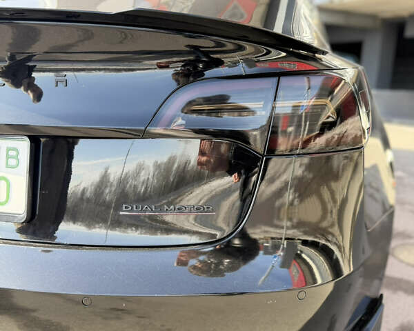 Черный Тесла Модель 3, объемом двигателя 0 л и пробегом 121 тыс. км за 16900 $, фото 14 на Automoto.ua