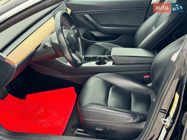 Чорний Тесла Модель 3, об'ємом двигуна 0 л та пробігом 137 тис. км за 18990 $, фото 16 на Automoto.ua