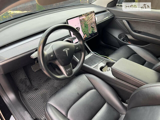 Черный Тесла Модель 3, объемом двигателя 0 л и пробегом 125 тыс. км за 19300 $, фото 6 на Automoto.ua