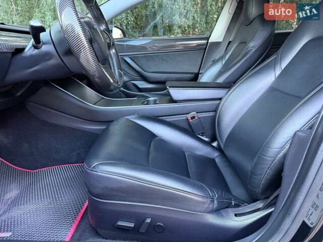 Черный Тесла Модель 3, объемом двигателя 0 л и пробегом 199 тыс. км за 18500 $, фото 9 на Automoto.ua