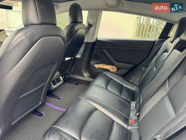 Черный Тесла Модель 3, объемом двигателя 0 л и пробегом 160 тыс. км за 16900 $, фото 23 на Automoto.ua