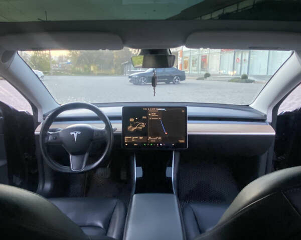 Тесла Модель 3 2018 в Хмельницком на Automoto.ua Черный Тесла Модель 3, объемом двигателя 0 л и пробегом 177 тыс. км за 16600 $, фото 8 на Automoto.ua